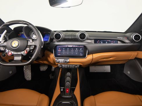 Certified 2023 Ferrari Portofino M RWD image 34