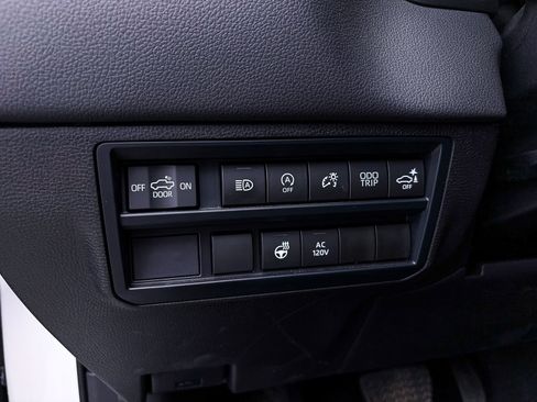 Used 2025 Toyota Tundra Limited image 4