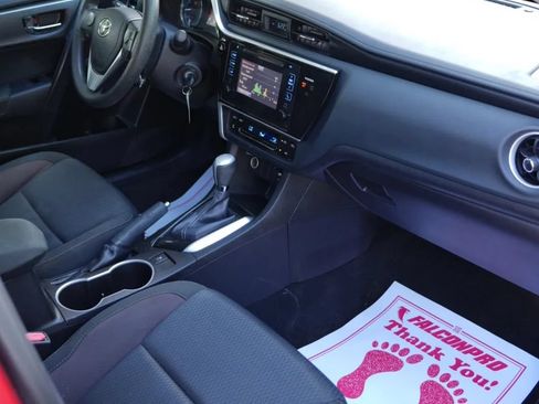 Used 2017 Toyota Corolla LE FWD image 12