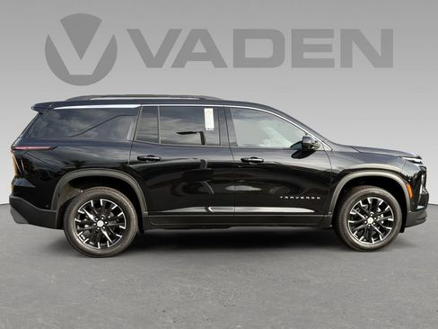 New 2025 Chevrolet Traverse LT w/ Enhanced Driving Package image 7