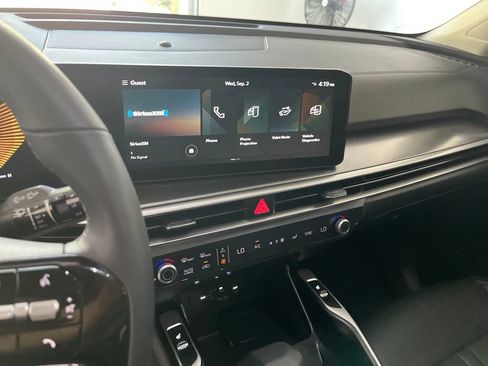 Used 2026 Kia Sorento S w/ S Panoramic Sunroof Package FWD image 19