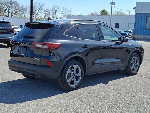 Used 2025 Ford Escape ST-Line AWD/4WD image 6