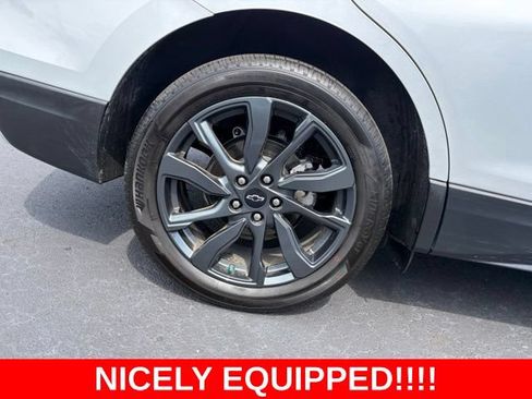 Used 2022 Chevrolet Equinox RS FWD image 7
