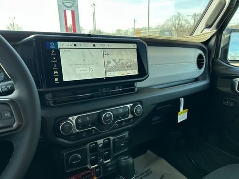 New 2026 Jeep Wrangler Willys AWD/4WD image 40