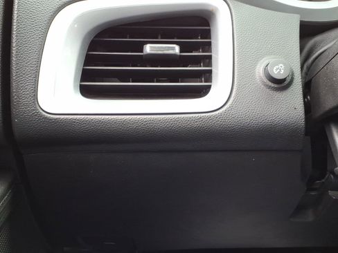 Used 2016 Chevrolet Equinox LT w/ Convenience Package image 29