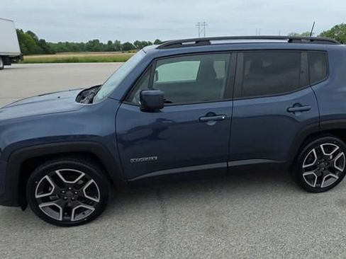 Used 2020 Jeep Renegade Latitude w/ Popular Equipment Group FWD image 6
