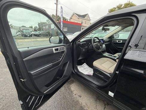Used 2022 Ford Explorer 4WD image 9
