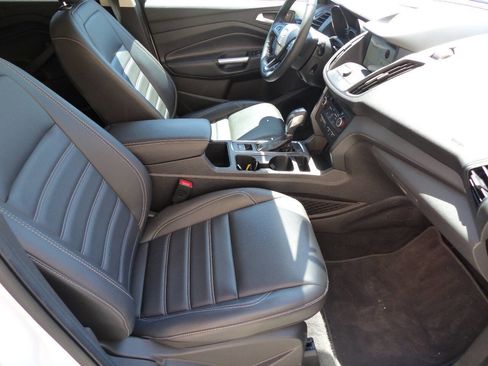 Used 2019 Ford Escape SEL FWD image 23