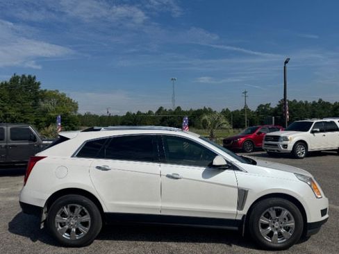 Used 2016 Cadillac SRX Luxury w/ Driver Awareness Package FWD image 8