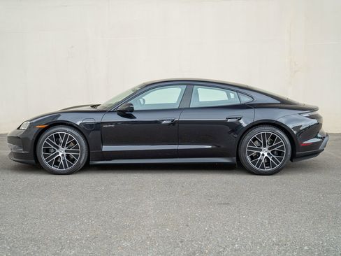 Certified 2025 Porsche Taycan AWD/4WD image 2