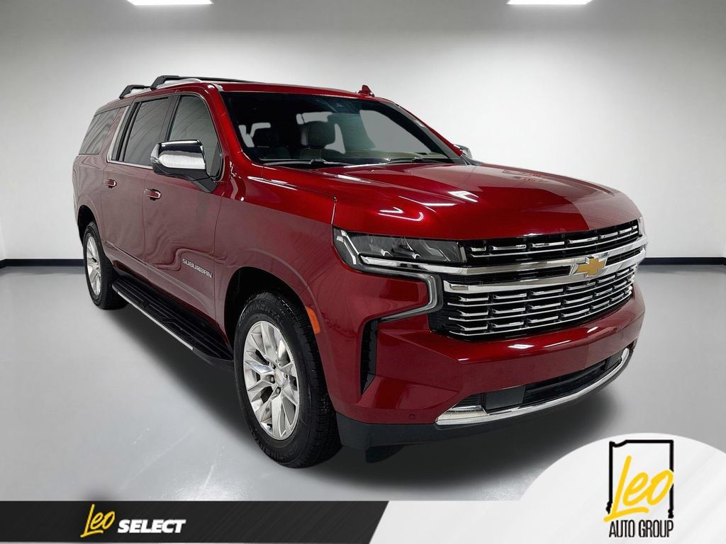 Used 2021 Chevrolet Suburban Premier w/ Premium Package AWD/4WD image 5