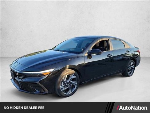 Used 2025 Hyundai Elantra Sport w/ Cargo Package FWD image 1