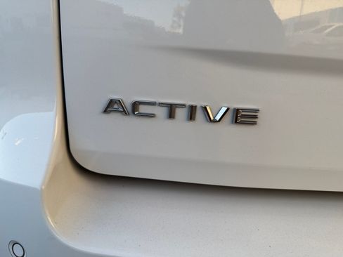 Used 2025 Ford Expedition Active AWD/4WD image 29