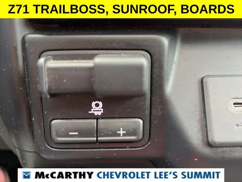 Used 2019 Chevrolet Silverado 1500 LT Trail Boss AWD/4WD image 11
