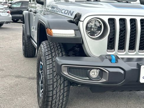 Used 2023 Jeep Wrangler Unlimited Rubicon 4xe w/ Cold Weather Group AWD/4WD image 11