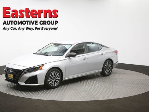 Used 2024 Nissan Altima 2.5 SV image 56