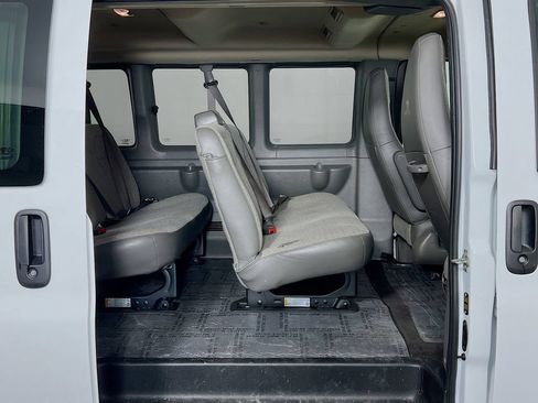 Certified 2025 Chevrolet Express 3500 LT w/ LT Preferred Equipment Group RWD image 26