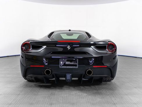 Certified 2019 Ferrari 488 GTB RWD image 6