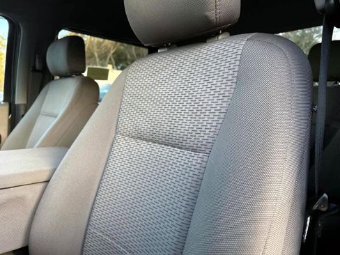 Used 2020 Ford F250 XLT w/ Snow Plow Prep Package image 19