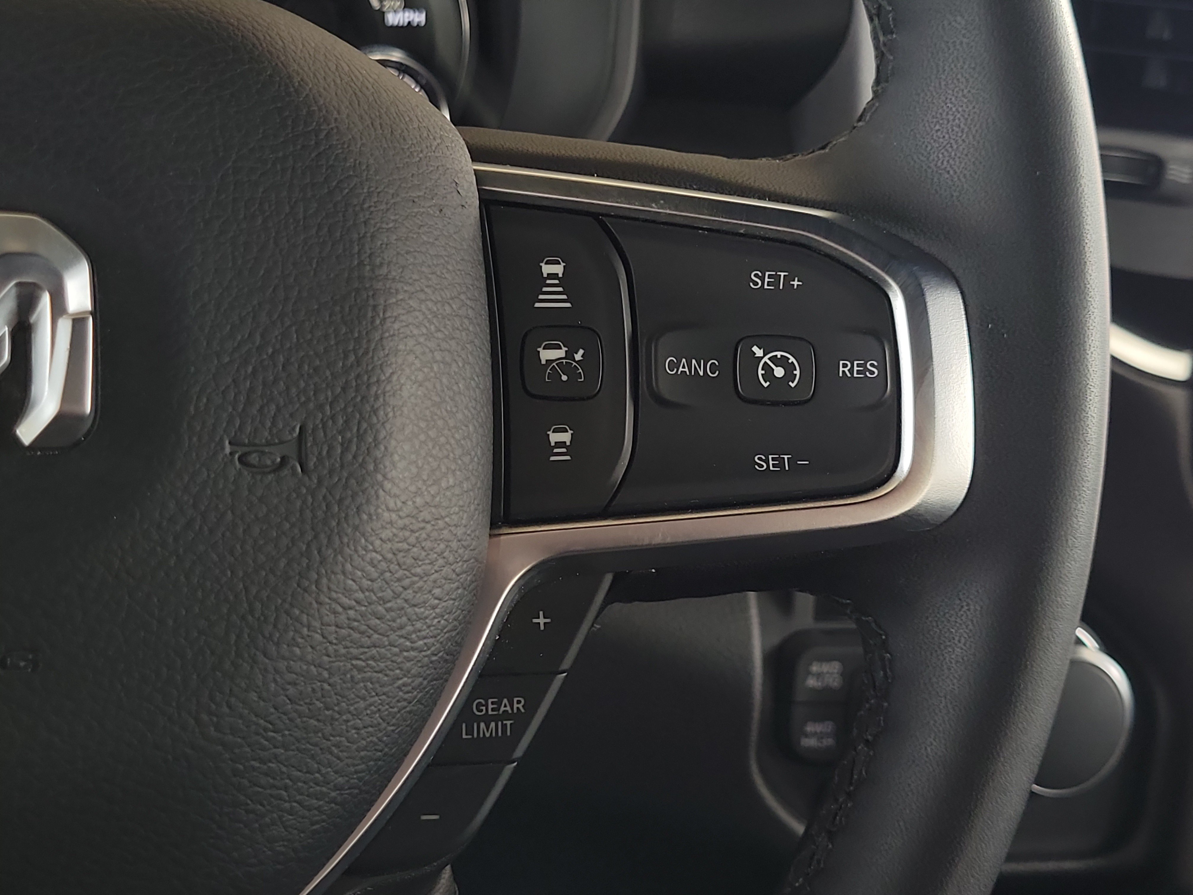 Used 2025 RAM 1500 Big Horn AWD/4WD image 24