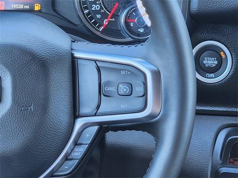 Used 2024 RAM 1500 Big Horn image 32