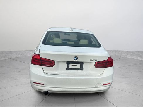 Used 2018 BMW 320i Sedan image 14