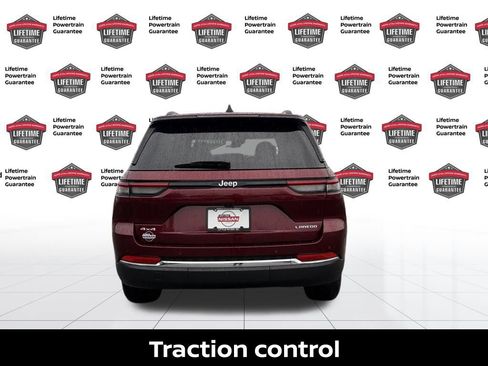 Used 2025 Jeep Grand Cherokee Laredo X image 5