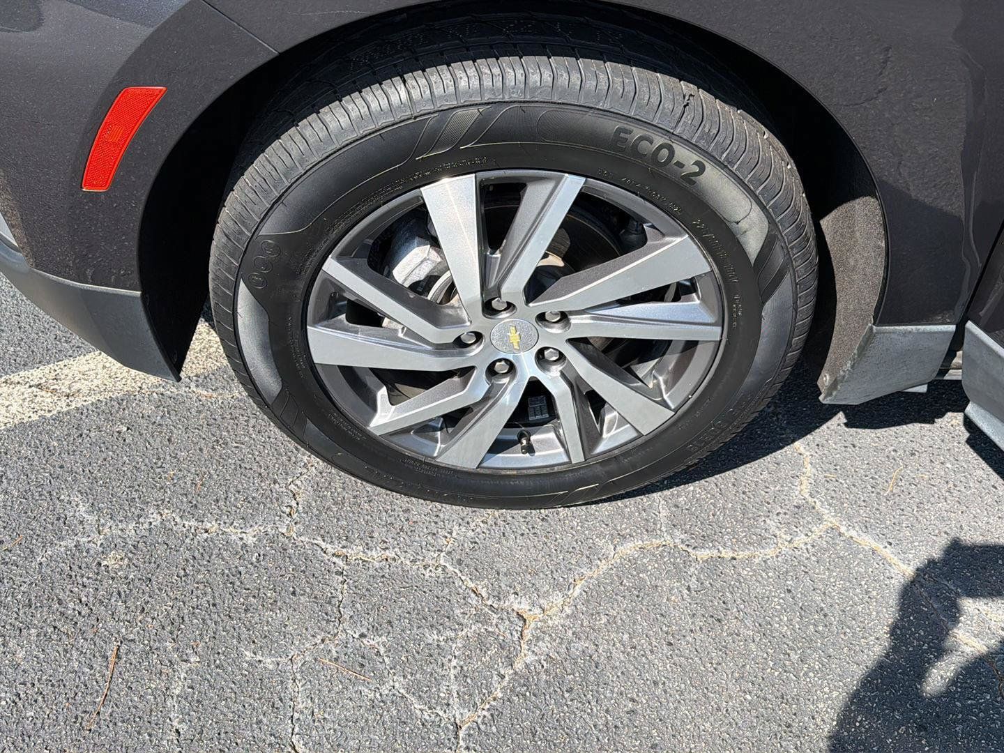 Used 2022 Chevrolet Equinox LT FWD image 36