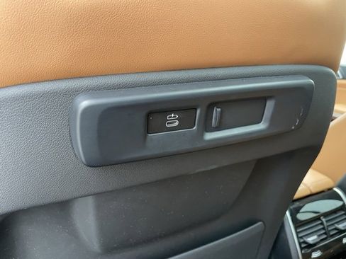 Certified 2023 BMW X5 xDrive40i image 9