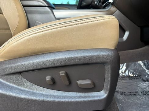 Used 2019 GMC Sierra 3500 Denali w/ Duramax Plus Package AWD/4WD image 28