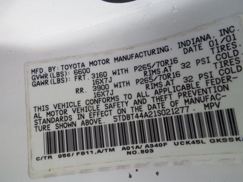 Used 2001 Toyota Sequoia SR5 image 25