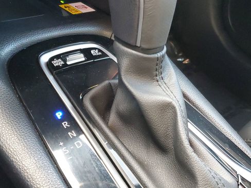 Used 2023 Toyota Corolla Cross XSE w/ Convenience Package image 33