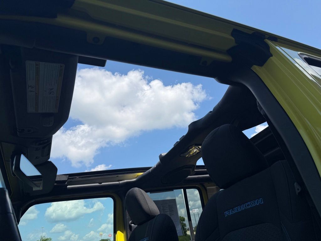 Used 2023 Jeep Wrangler Unlimited Rubicon 4xe w/ Steel Bumper Group AWD/4WD image 35