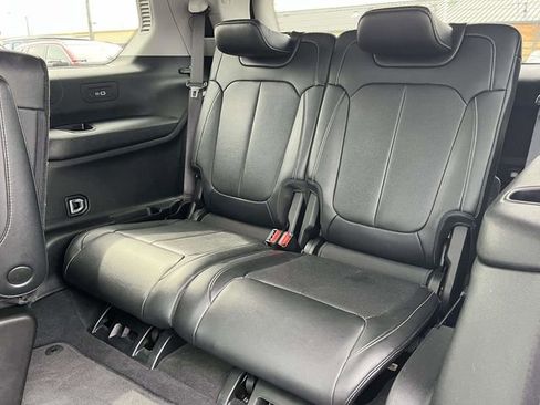 Used 2022 Jeep Grand Cherokee L Limited w/ Luxury Tech Group II AWD/4WD image 17