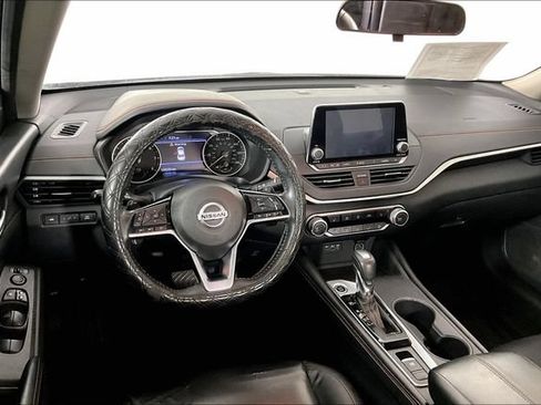 Used 2020 Nissan Altima 2.5 SR w/ Premium Package AWD/4WD image 4