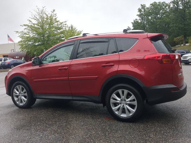 Used 2015 Toyota RAV4 Limited w/ Technology Package AWD/4WD image 6