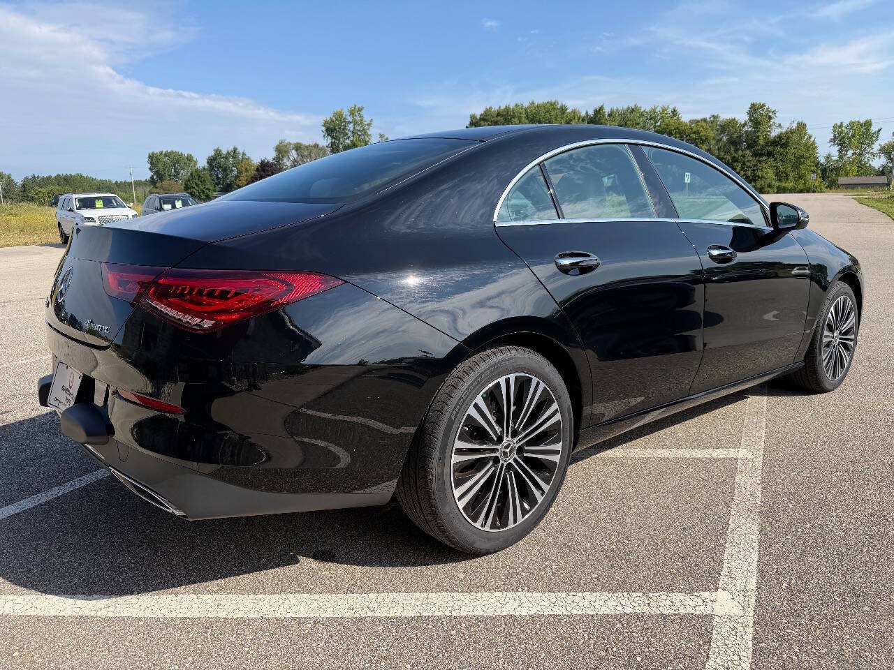 Used 2023 Mercedes-Benz CLA 250 4MATIC w/ Premium Package image 6