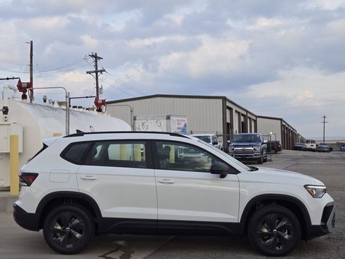 New 2026 Volkswagen Taos S image 3