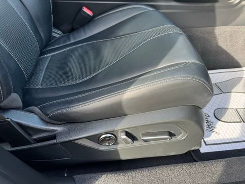 Used 2025 Acura TLX w/ Technology Package image 16