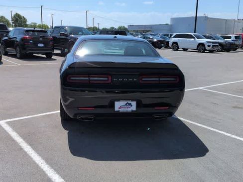 Used 2022 Dodge Challenger GT RWD image 7