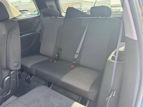Used 2021 Chevrolet Traverse LT FWD image 14