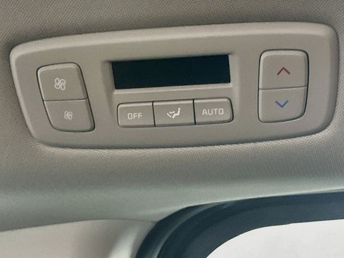 Used 2026 Kia Carnival FWD image 27