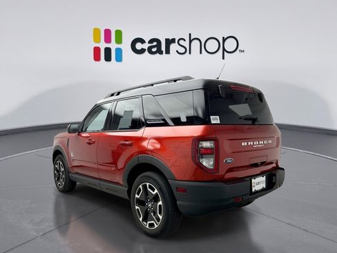 Used 2023 Ford Bronco Sport Outer Banks w/ Tech Package AWD/4WD image 3