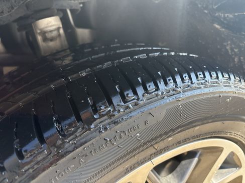 Used 2022 Jeep Grand Cherokee Limited w/ Tech Group image 12