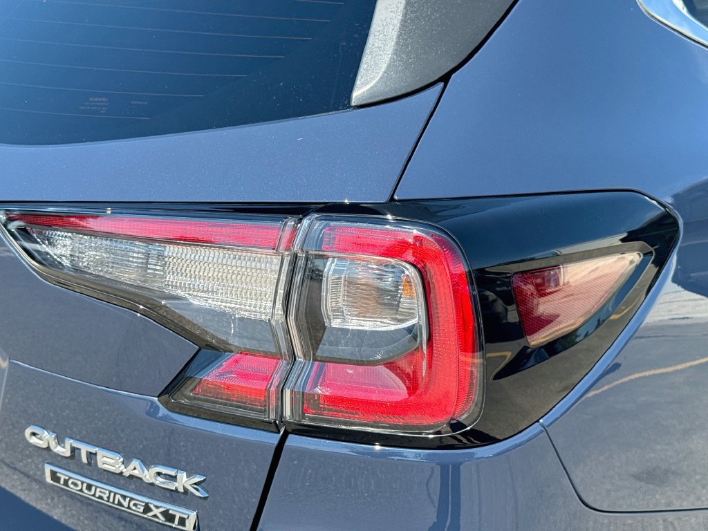 Used 2023 Subaru Outback Touring XT AWD/4WD image 34