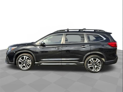 Used 2023 Subaru Ascent Touring image 7