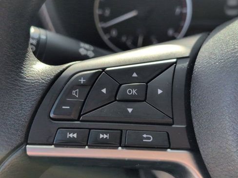 Used 2025 Nissan Sentra SV FWD image 20