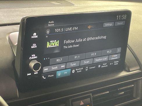 Used 2025 Honda Pilot TrailSport image 16