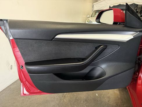 Used 2022 Tesla Model 3 Long Range AWD/4WD image 19