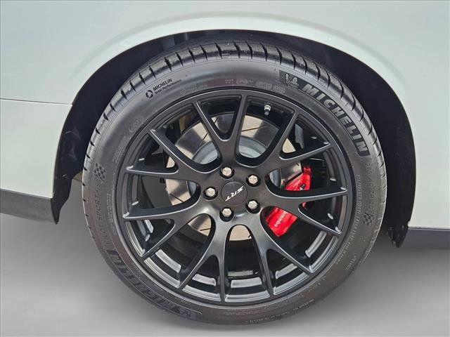 Used 2016 Dodge Challenger SRT Hellcat RWD image 20